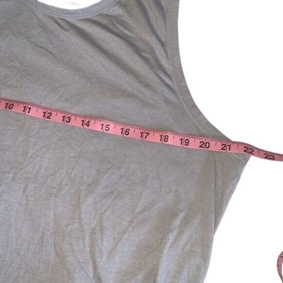 Old Navy Active Gray Sleeveless Tank Top With Twist Front Detail Womens Size XL - Picture 3 of 5